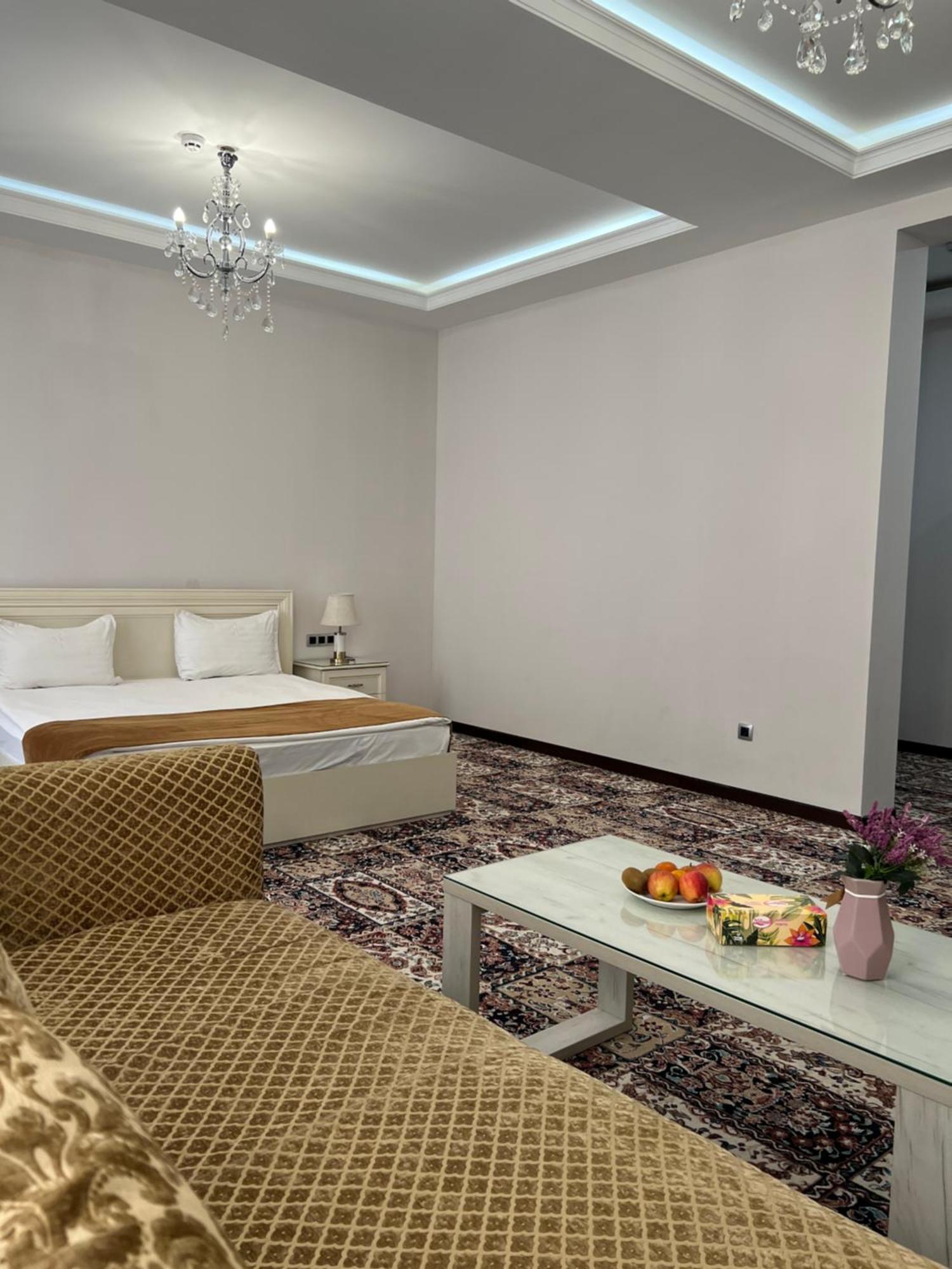 Palace Hotel Tasken Kültér fotó